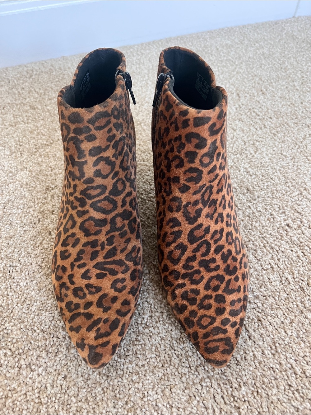 Clarks Leopard Print Ankle Booties | Brown/Black | 7 | Chic | Edgy